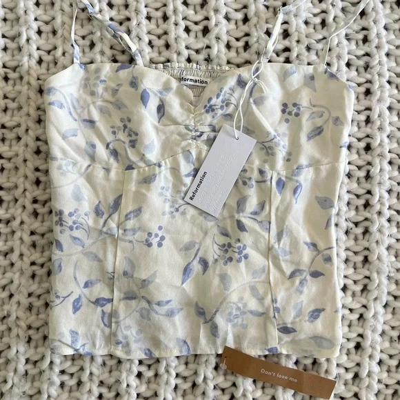 NWT REFORMATION Thiago Top 🫐🧺 - Picture 2 of 7